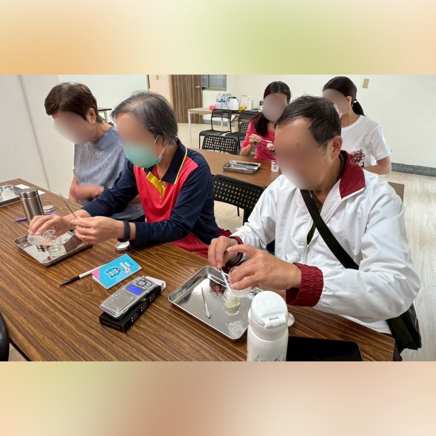 家庭照顧者支持據點_精油DIY